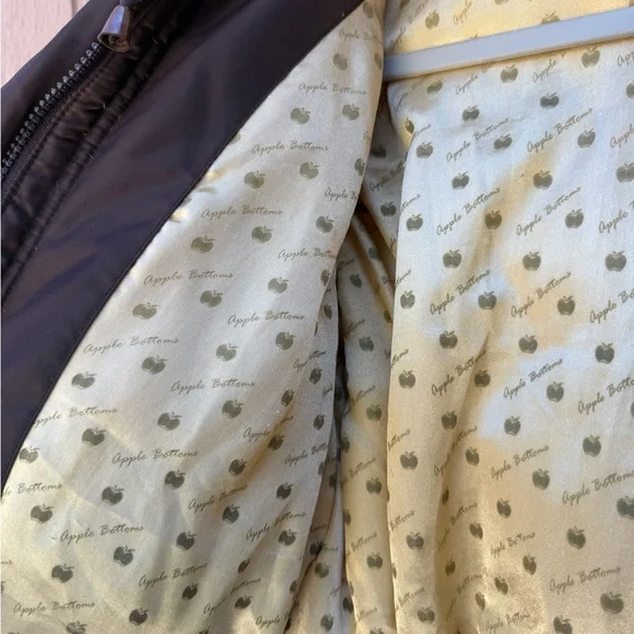 Y2K Rare Vintage Nelly’s Apple Bottoms Coat - Bling Gold Accents Down Size Large - Picture 5 of 16